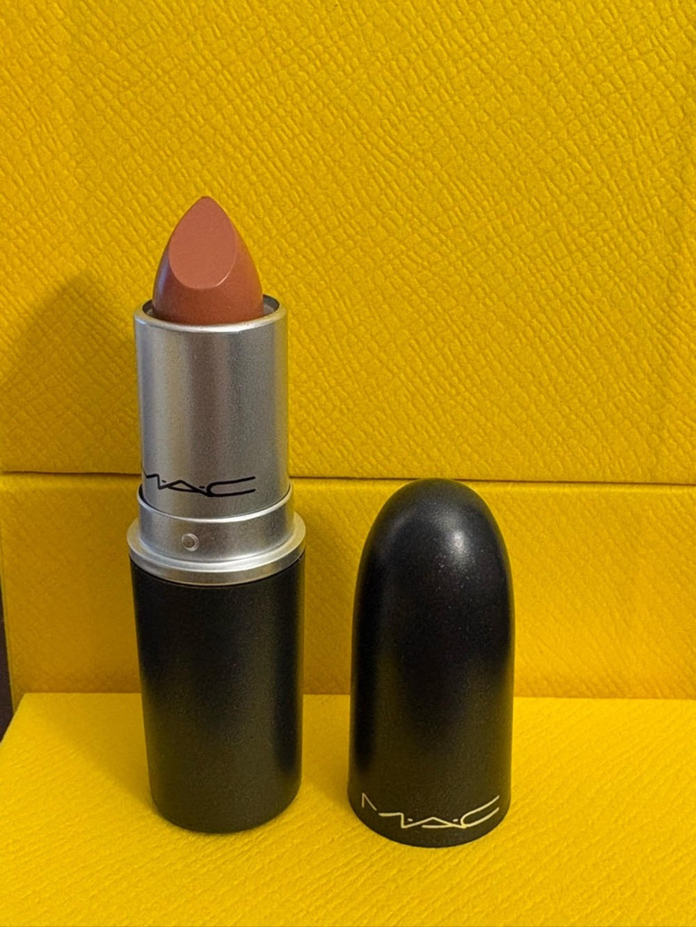 VINTAGE DISCONTINUED MAC Cosmetics Amplified Lipstick- Hotscotch